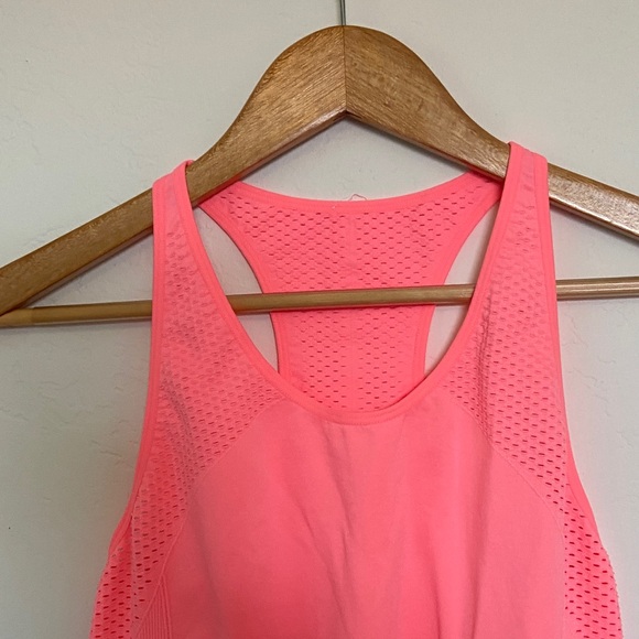 Fabletics Pink Tank Top - Picture 2 of 6